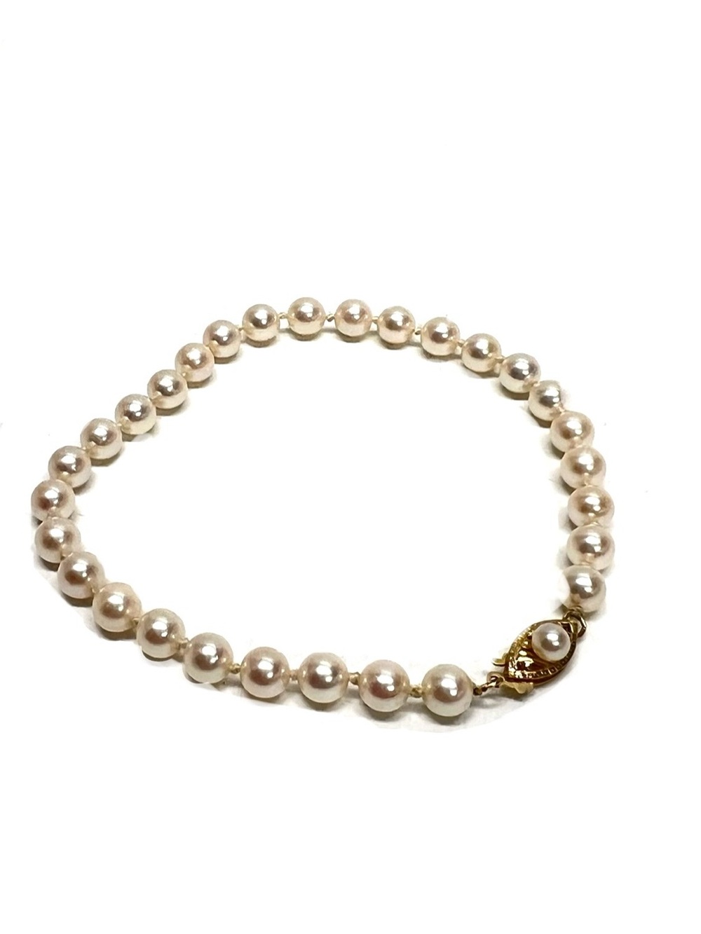 14 Karat pearl bracelet